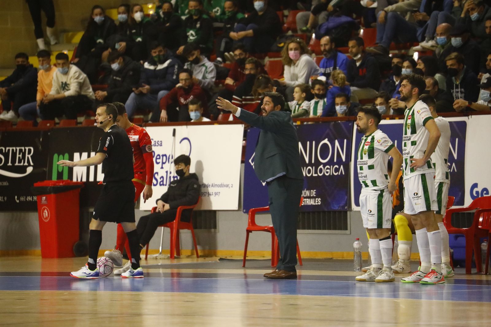 El empate del Córdoba Futsal ante el Jimbee Cartagena, en imágenes