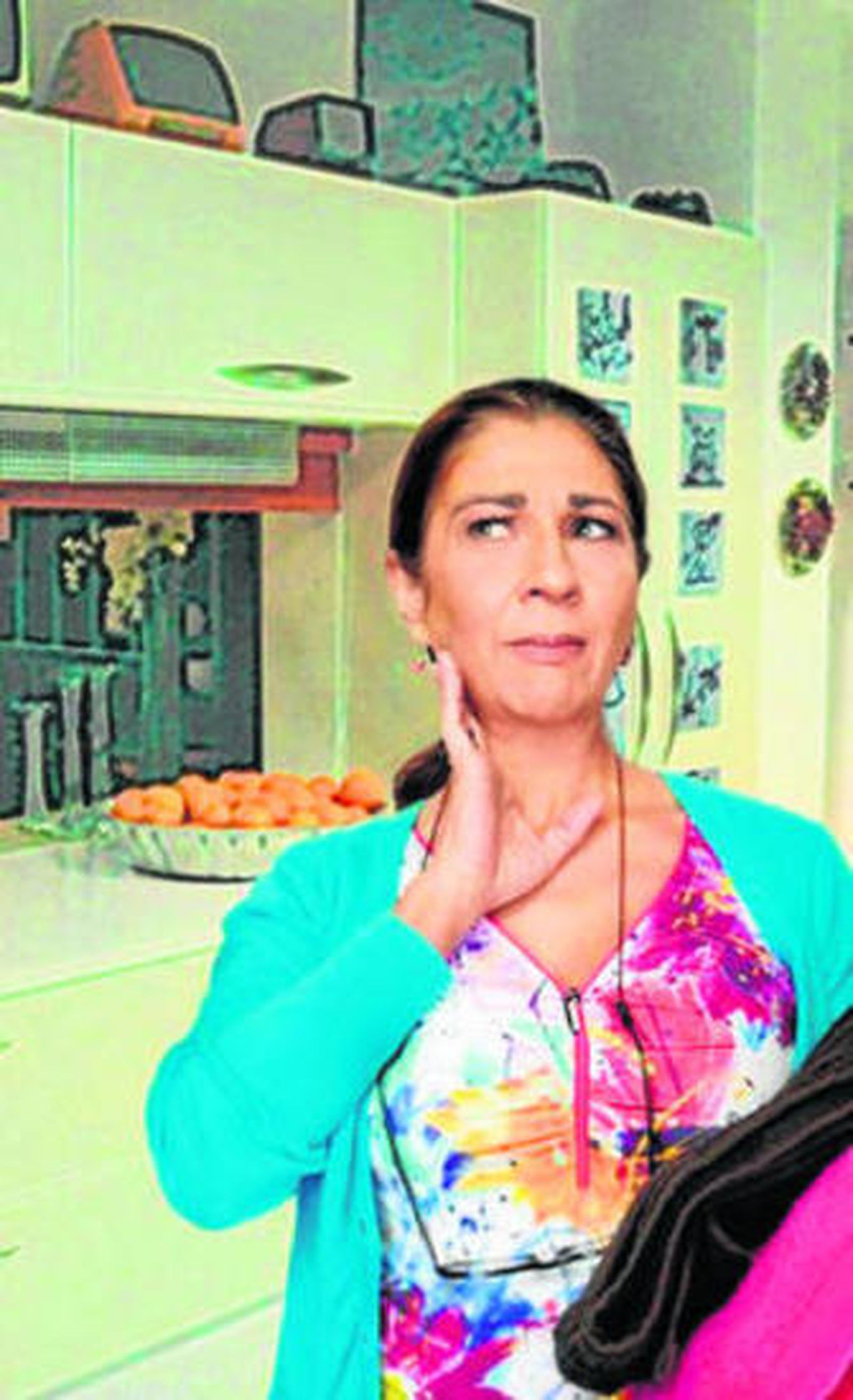 Lolita tramando algo en 'Vida loca'.