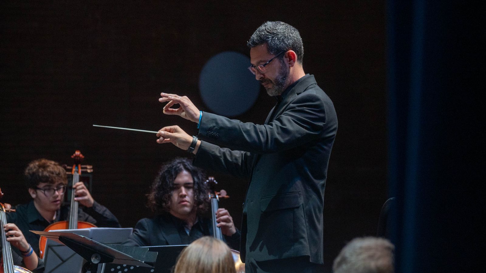 El concierto de la joven orquesta sinfónica de La Línea, en imágenes