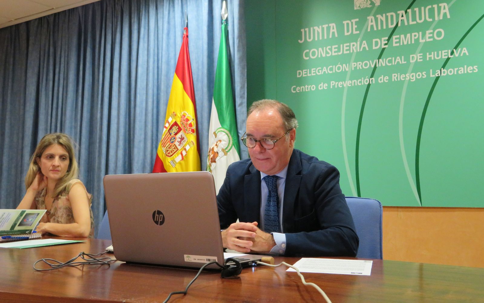 El delegado territorial Antonio Augustín durante el comunicado