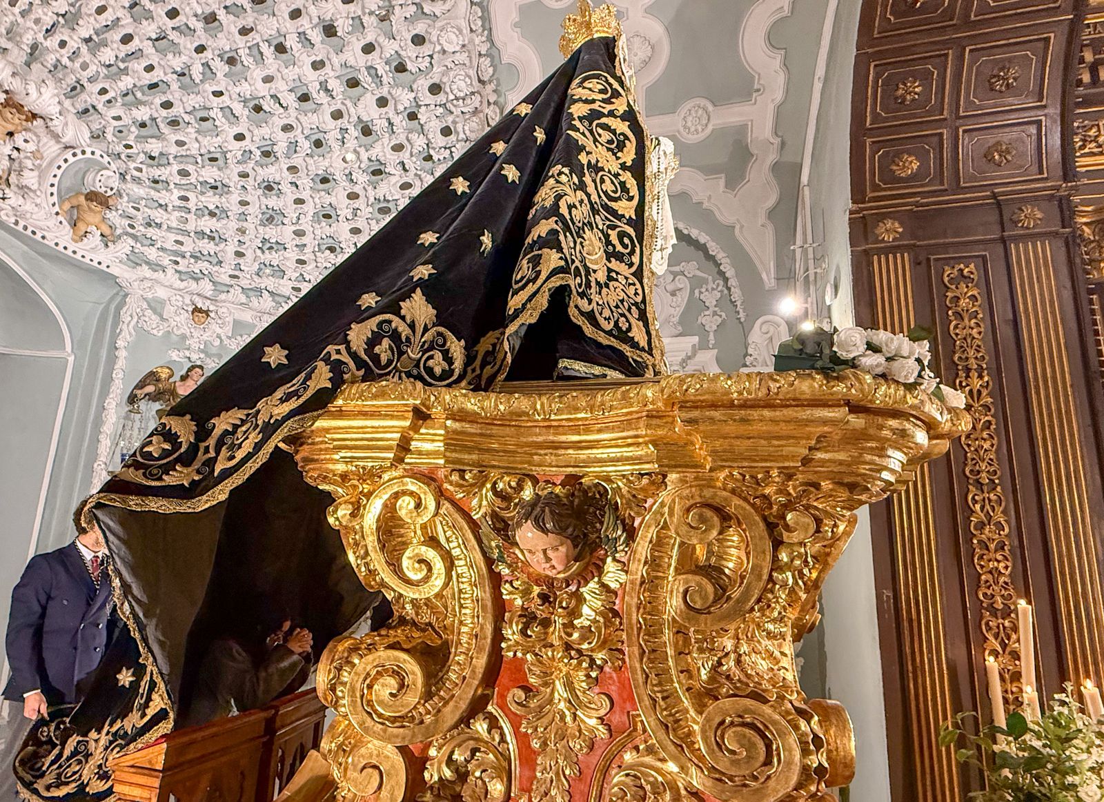 Las mejores fotos de la presentación de los niños a la Virgen de los Dolores de Córdoba