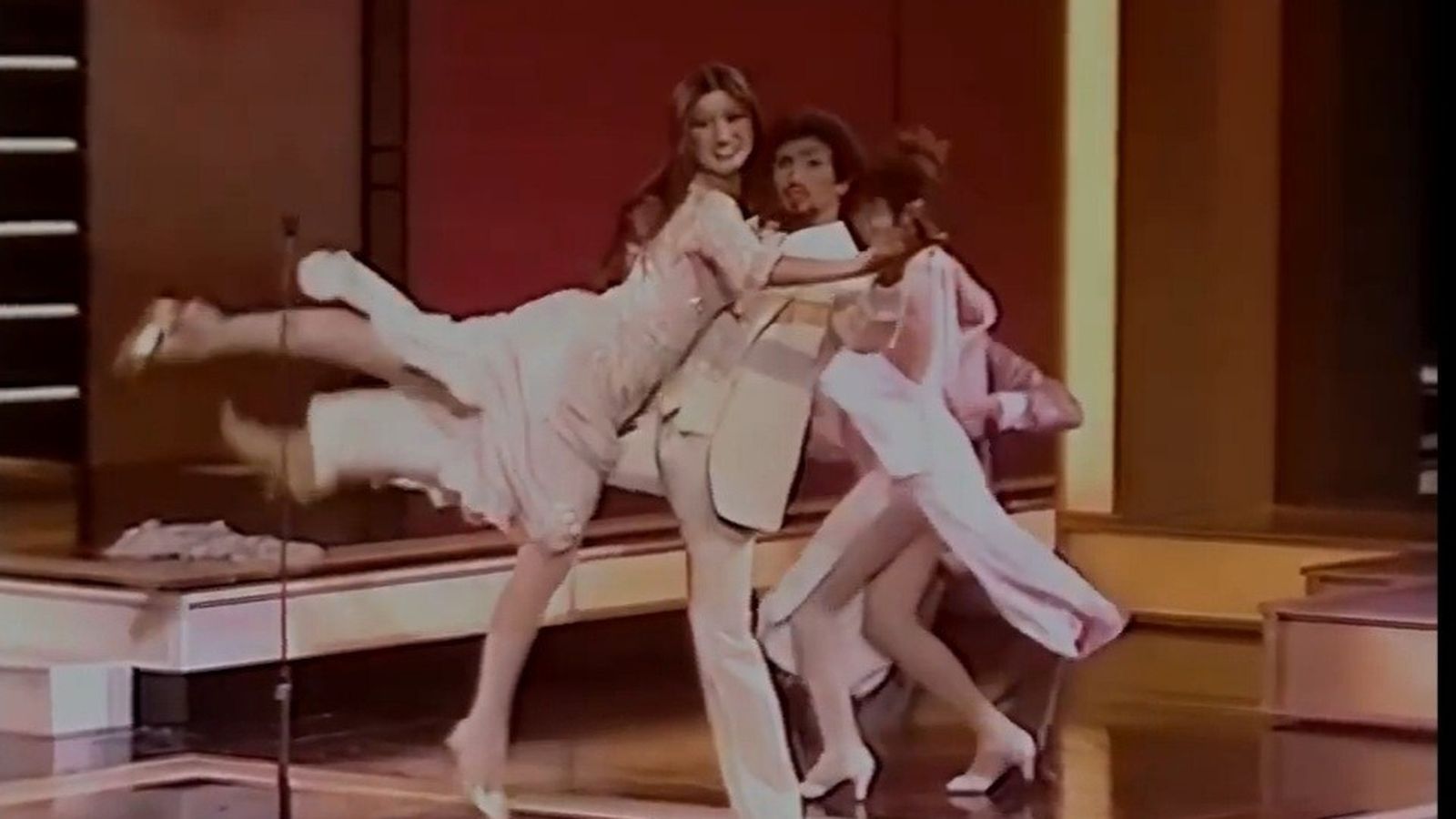 Lucía, a ritmo de tango, en Eurovisión 1982