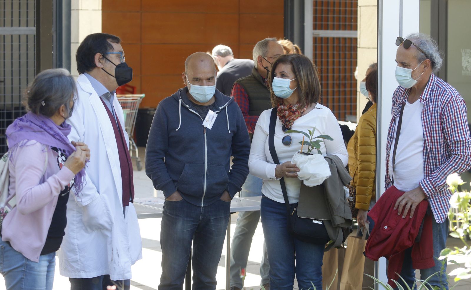 El Mercado de trueque de plantas del Jardín Botánico de Córdoba, en imágenes