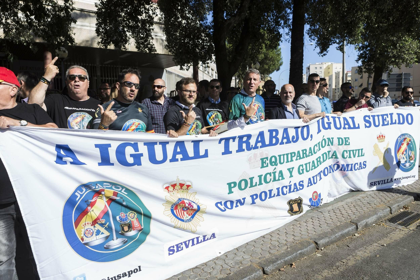 La concentración de Jupol en la Jefatura Superior.