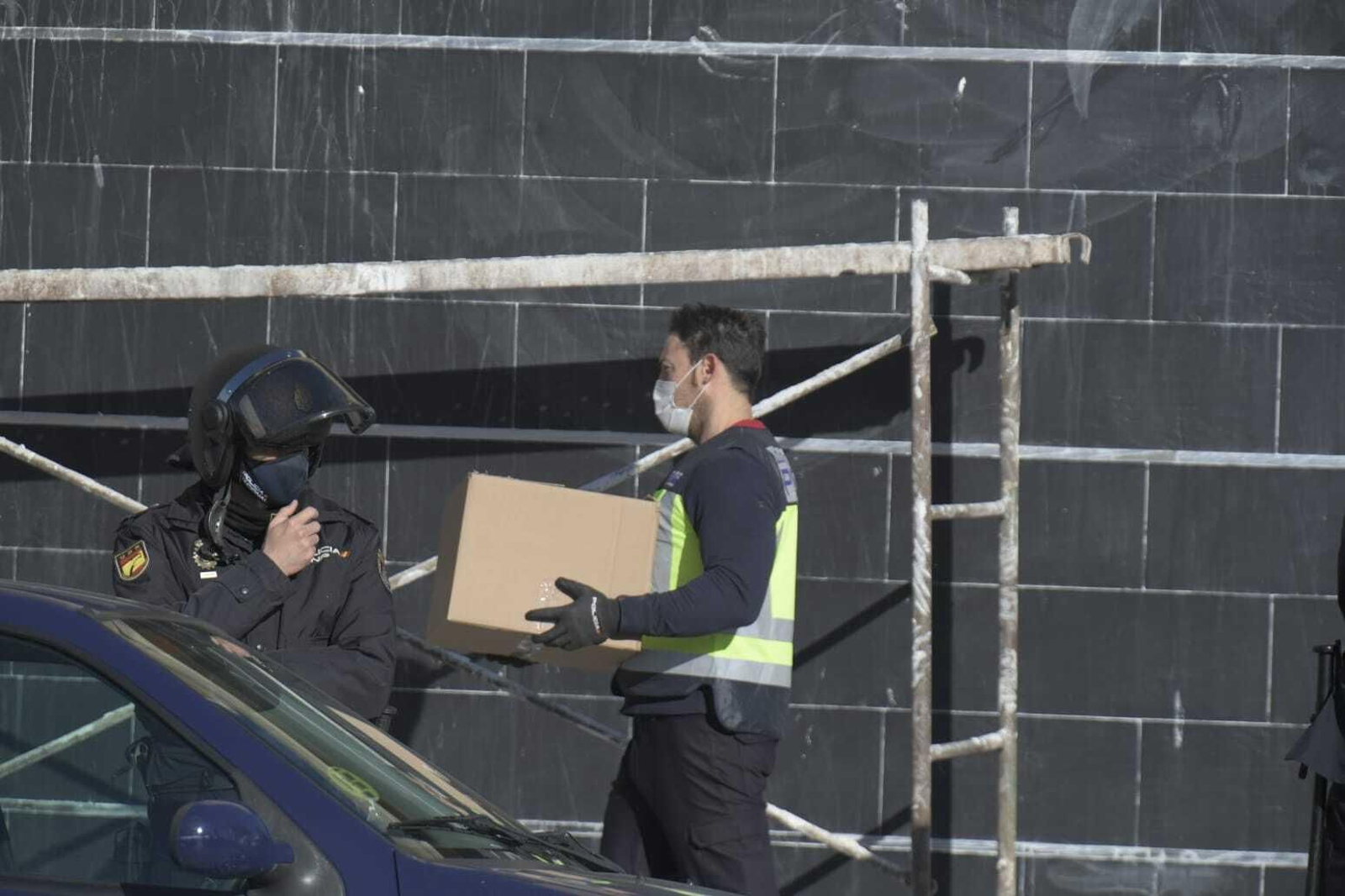 Las imágenes de la operación policial contra la marihuana en el Hotel Luz de la zona Norte de Granada