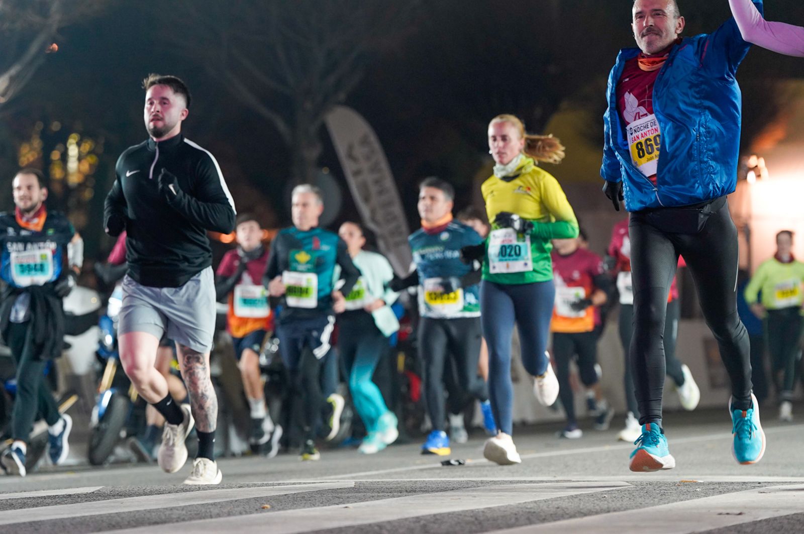 En imágenes: búscate en tu llegada a meta de la Carrera de San Antón 2026 (13)