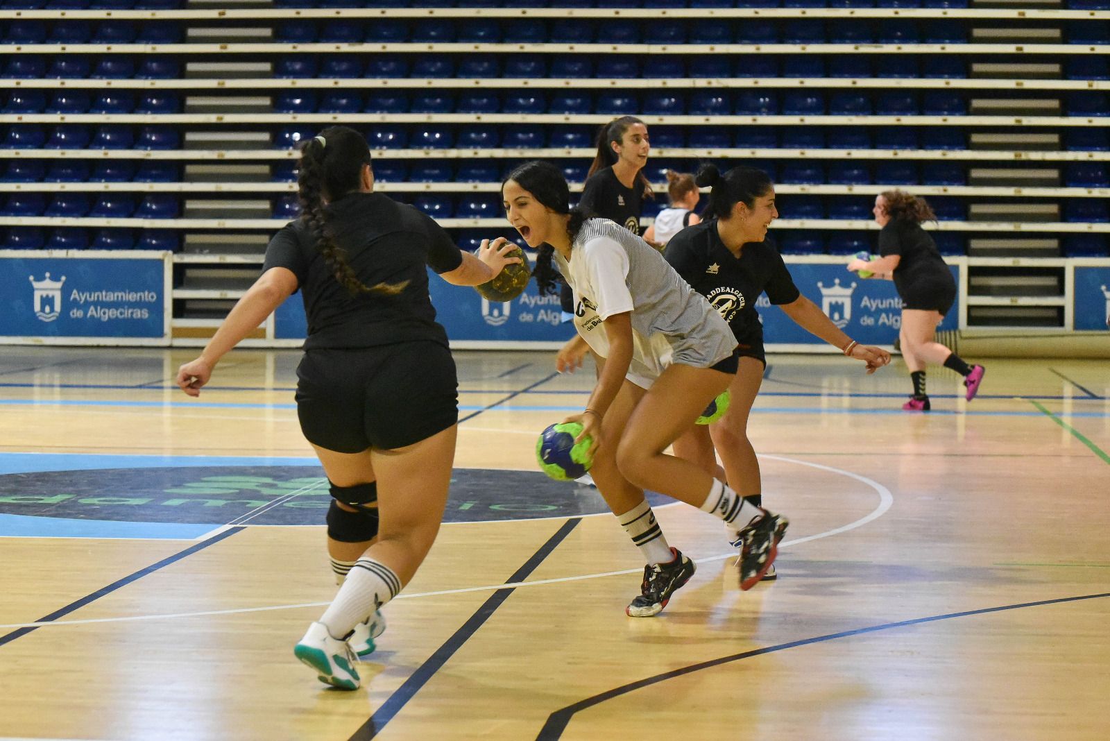 Las fotos del entrenamiento del BM Ciudad de Algeciras femenino