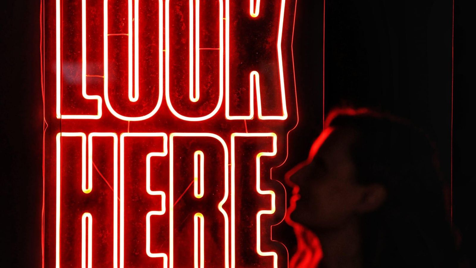 Muestra 'Look Here' de El Cartel, expuesta en La Térmica