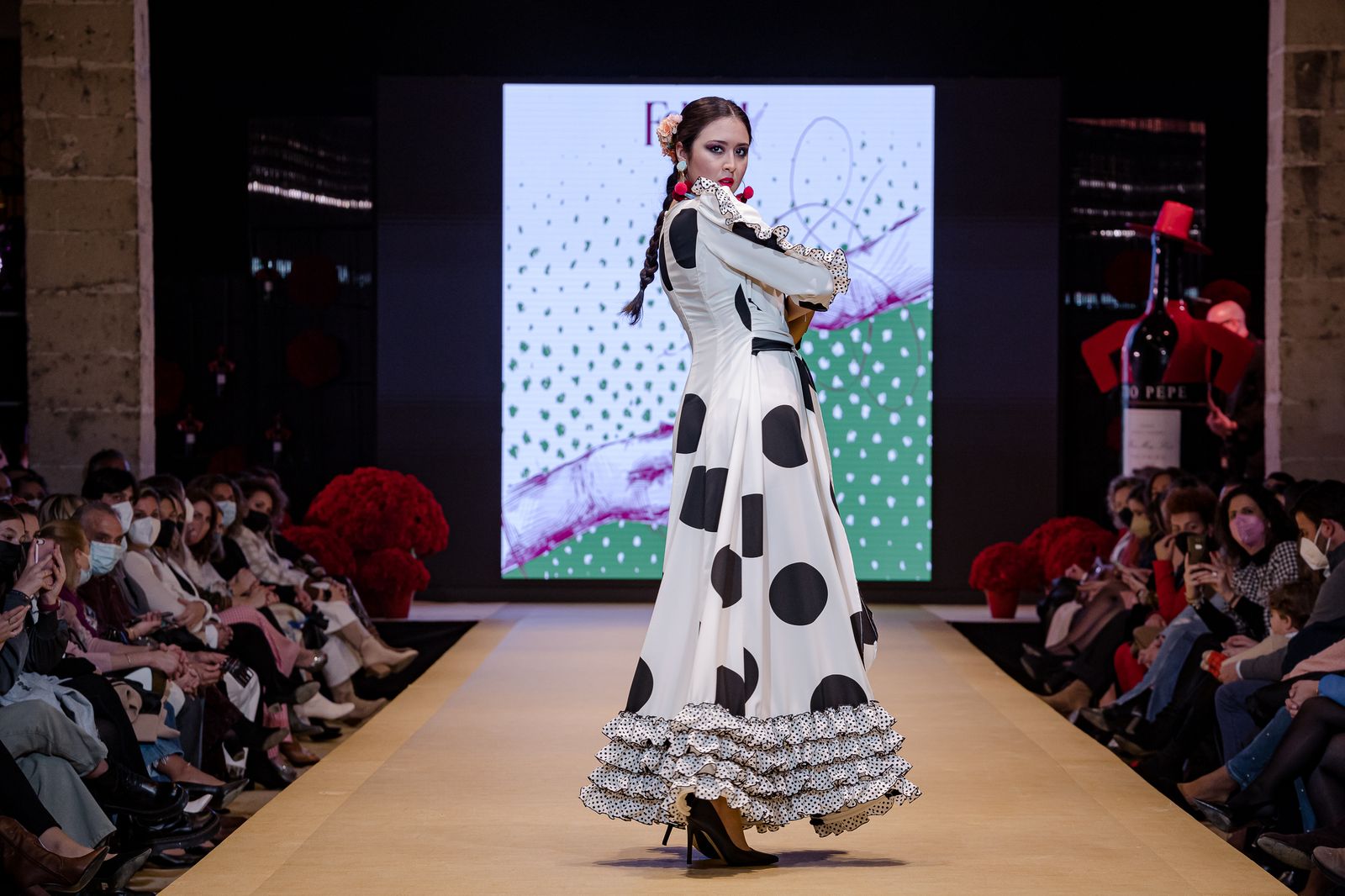 El desfile de Rocío Segovia en la Pasarela Flamenca de Jerez, todas las fotos