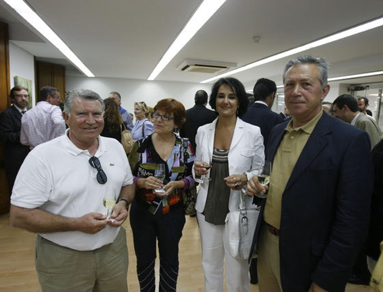 Asistentes a la presentación de la página web 'Gente de Jerez' en la sala ArteaDiario.  Foto: Pascual