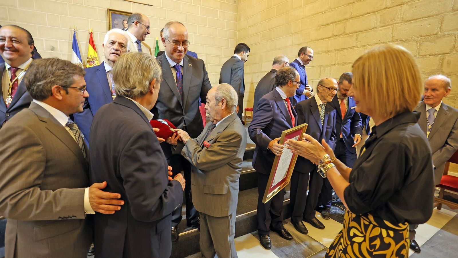 Imágenes de la entrega de la Medalla de Oro de la Ciudad de Jerez a la Hermandad de la Coronación