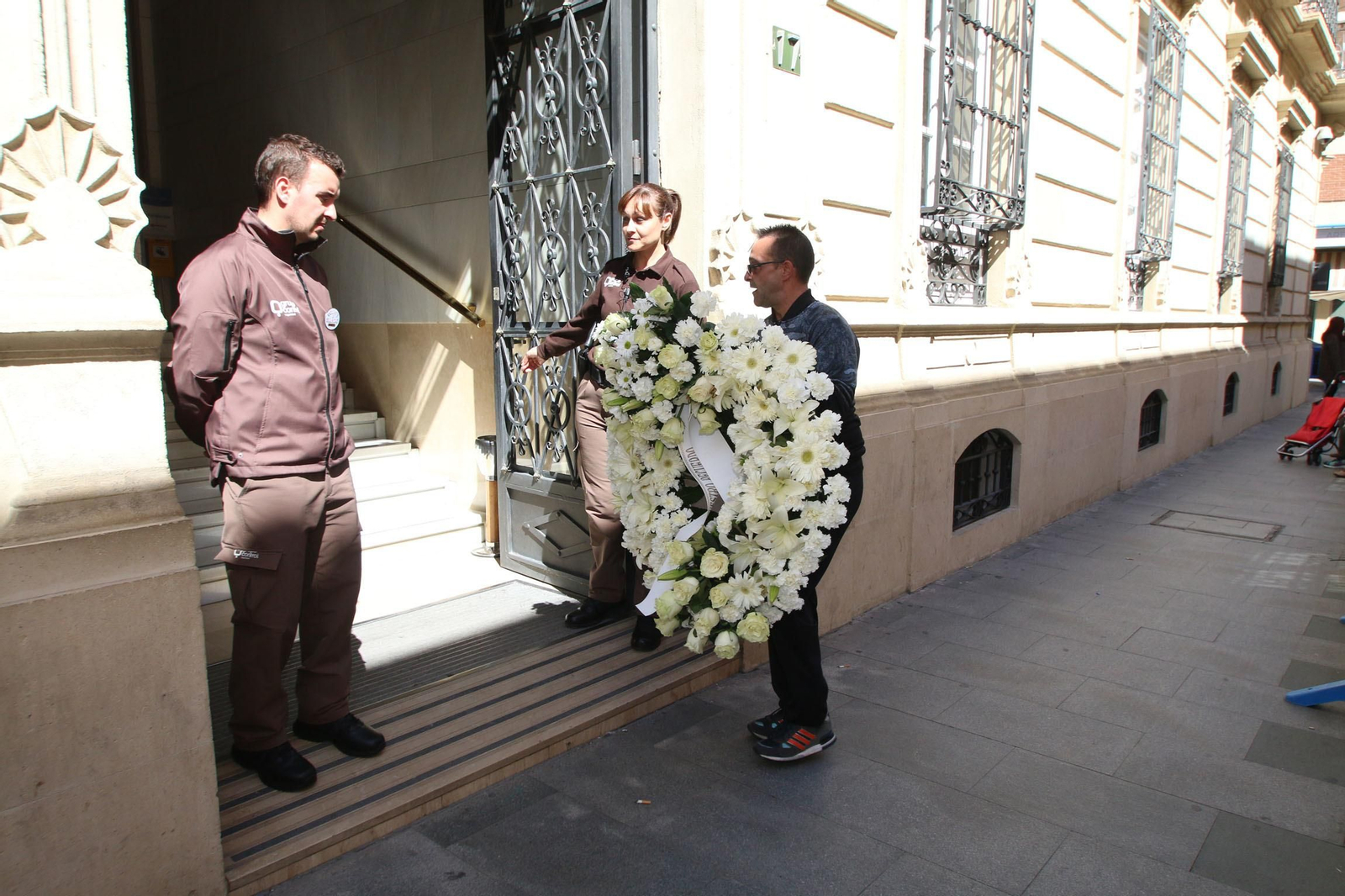 Las imágenes de la capilla ardiente por Gabriel