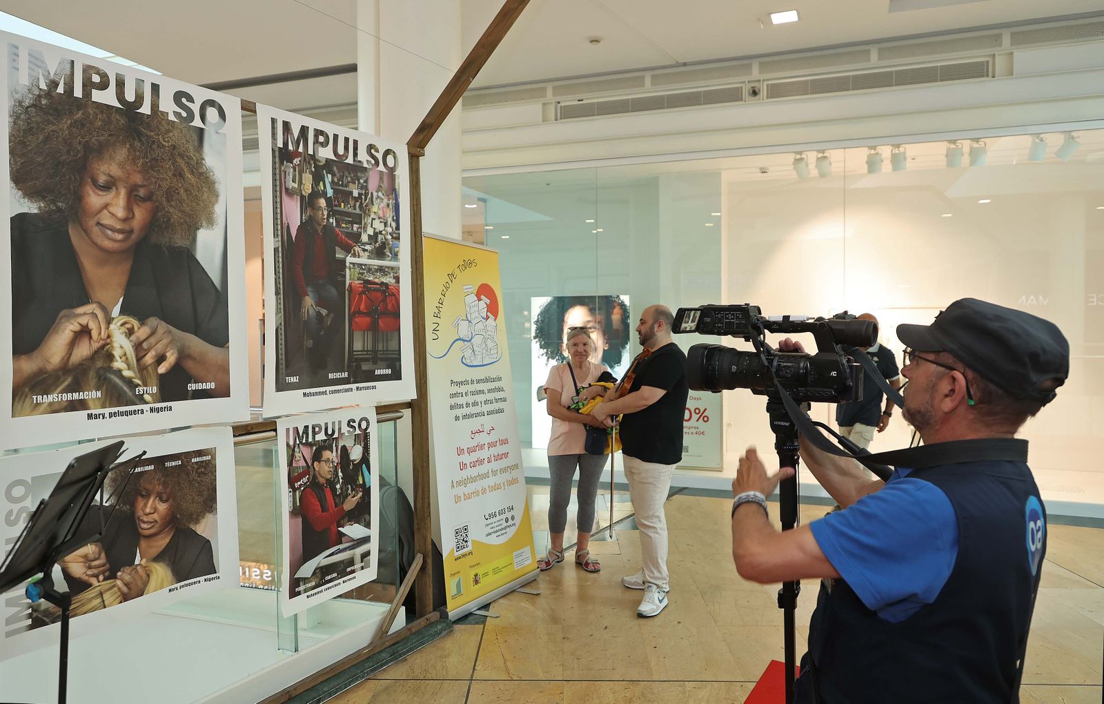 La inauguración de la exposición 'Impuso' de Ghali Naoufal, en imágenes