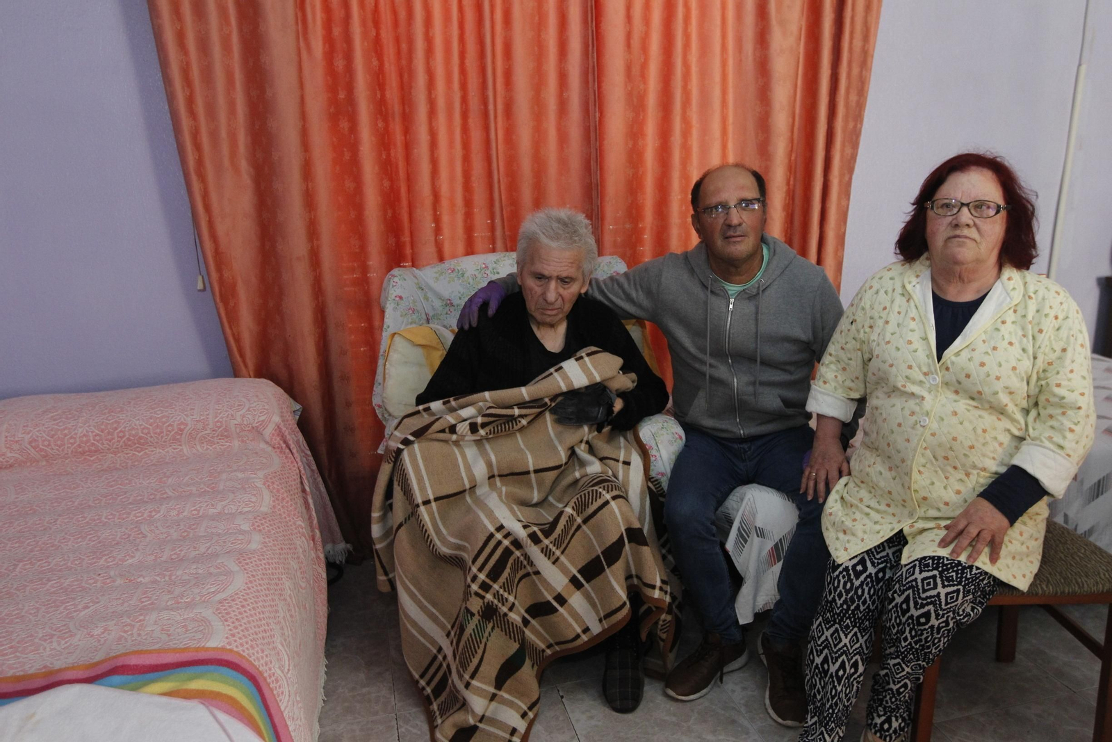 Fotogalería El Puche en tiempos de coronavirus. COVID-19. Almería