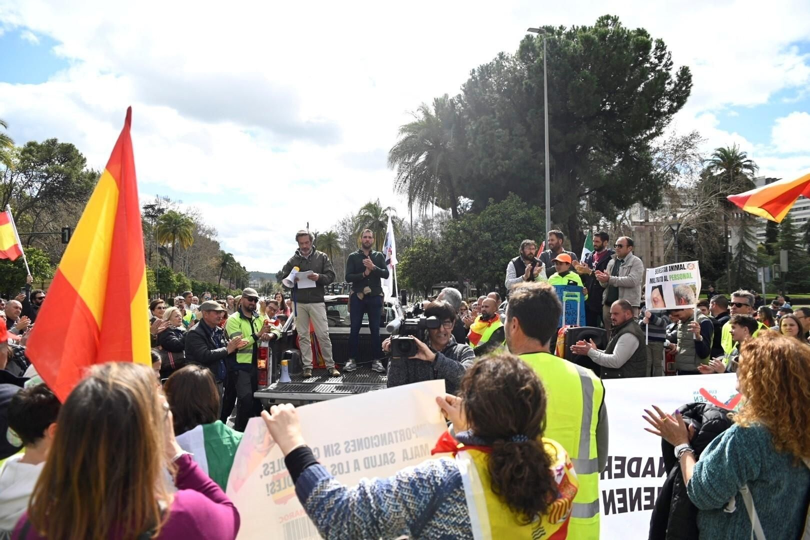 La protesta de los agricultores de Córdoba, en imágenes