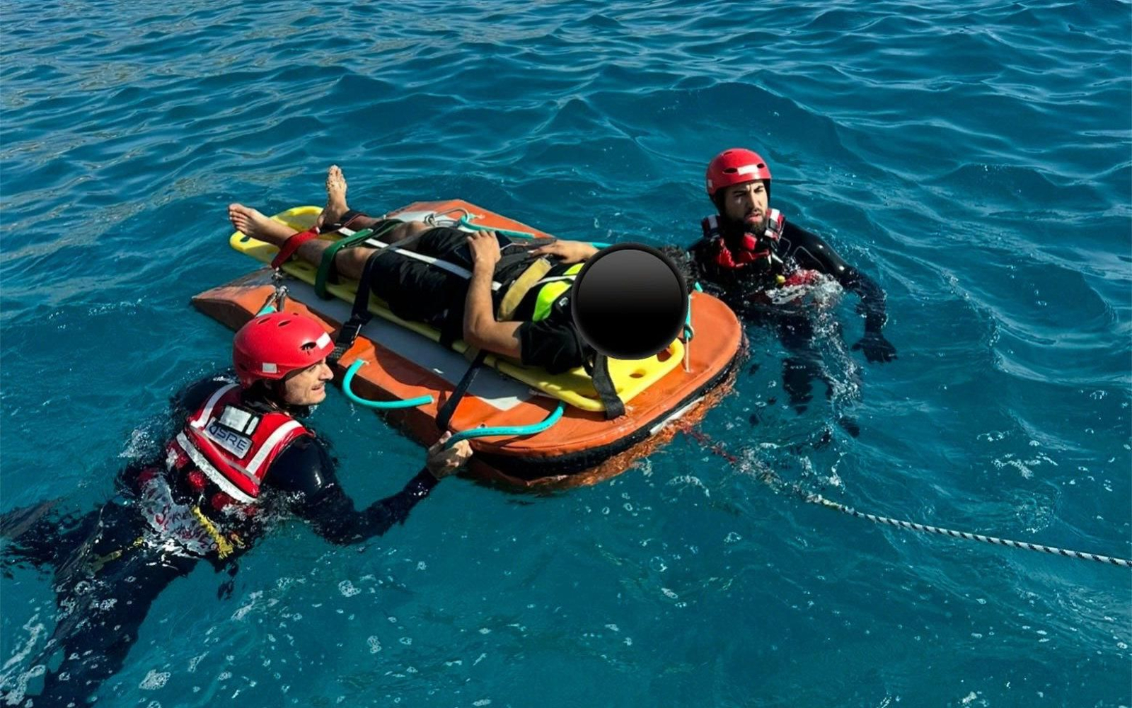 Un rescate efectuado por miembros de Protección Civil de Carboneras