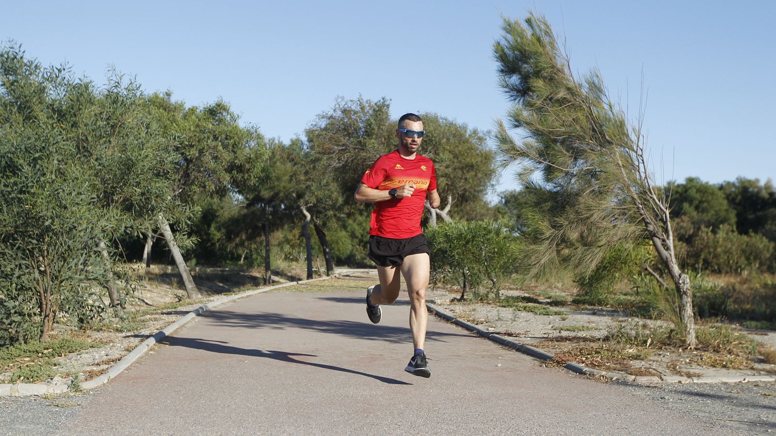 Realizando carrera en el Parque del Andarax.