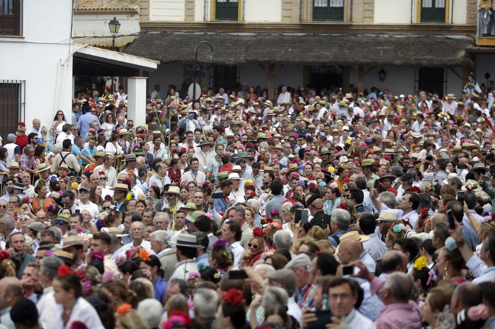 El Rocío 2023: Imágenes de ambiente y presentaciones de las Hermandades