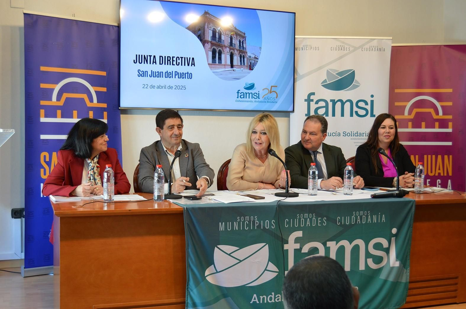 Acto de la junta directiva de Famsi.