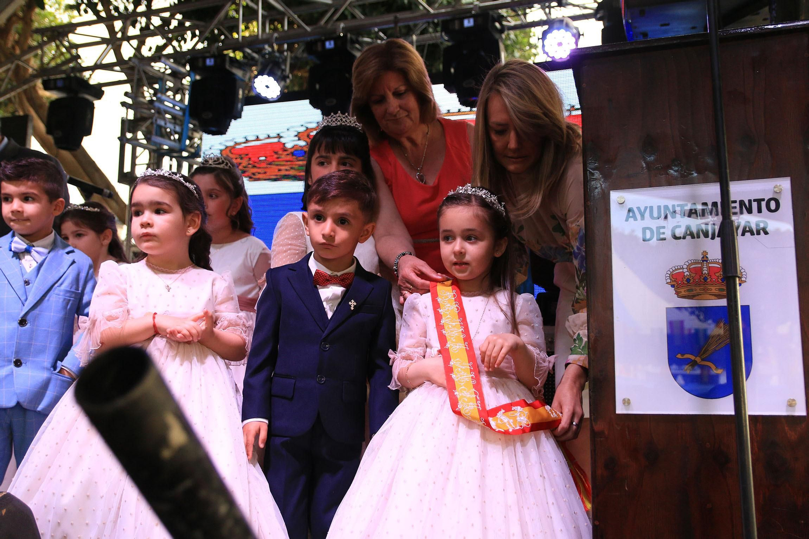 Pregón y coronación de reinas y damas de honor en las fiestas de Canjáyar