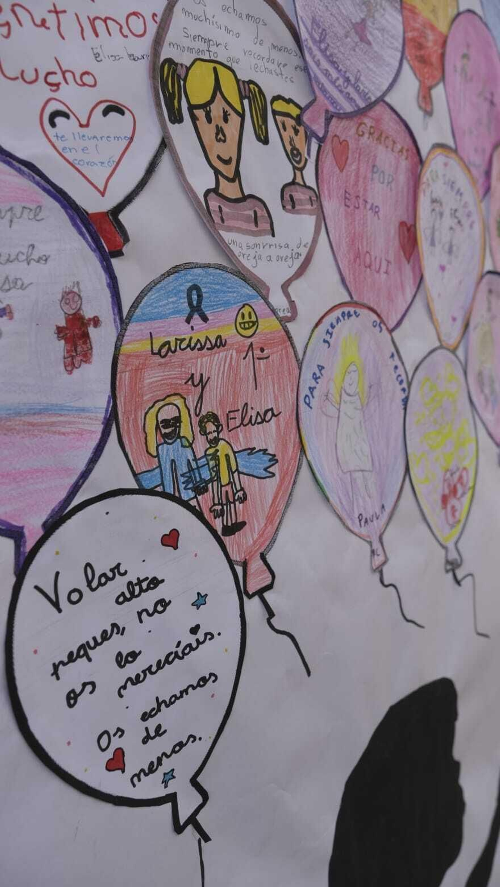 Imágenes del funeral de Elisa y Larisa.