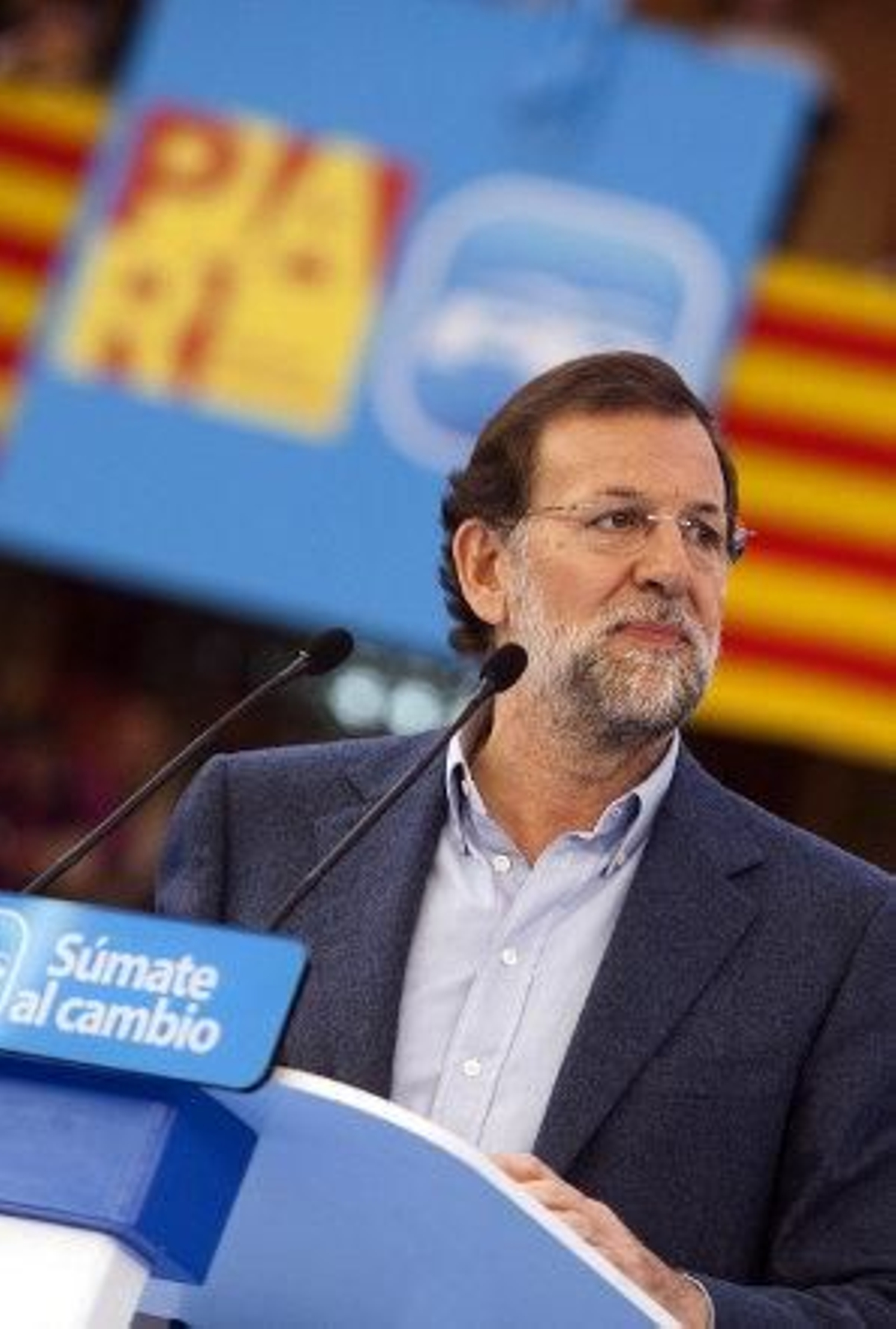 Rajoy reivindica los gobiernos salidos de las urnas frente a los tecnócratas