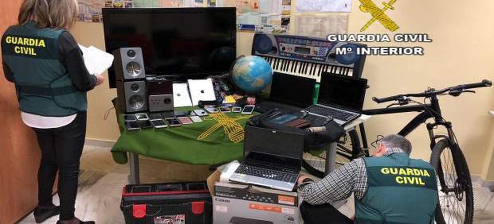 Material intervenido al arrestado.