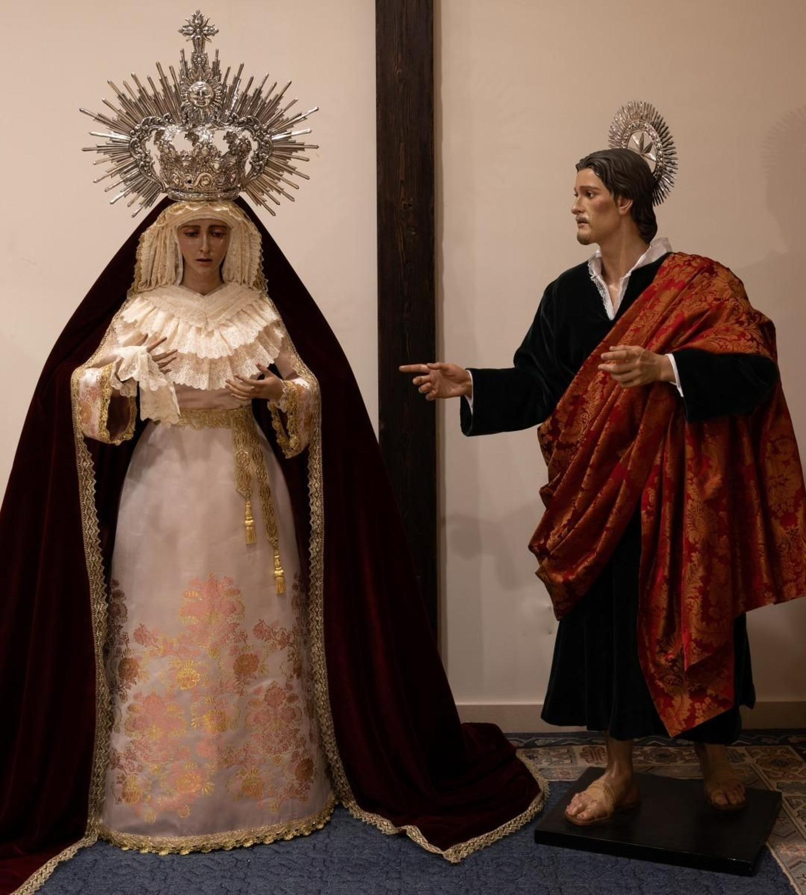 La Dolorosa con San Juan Evangelista.