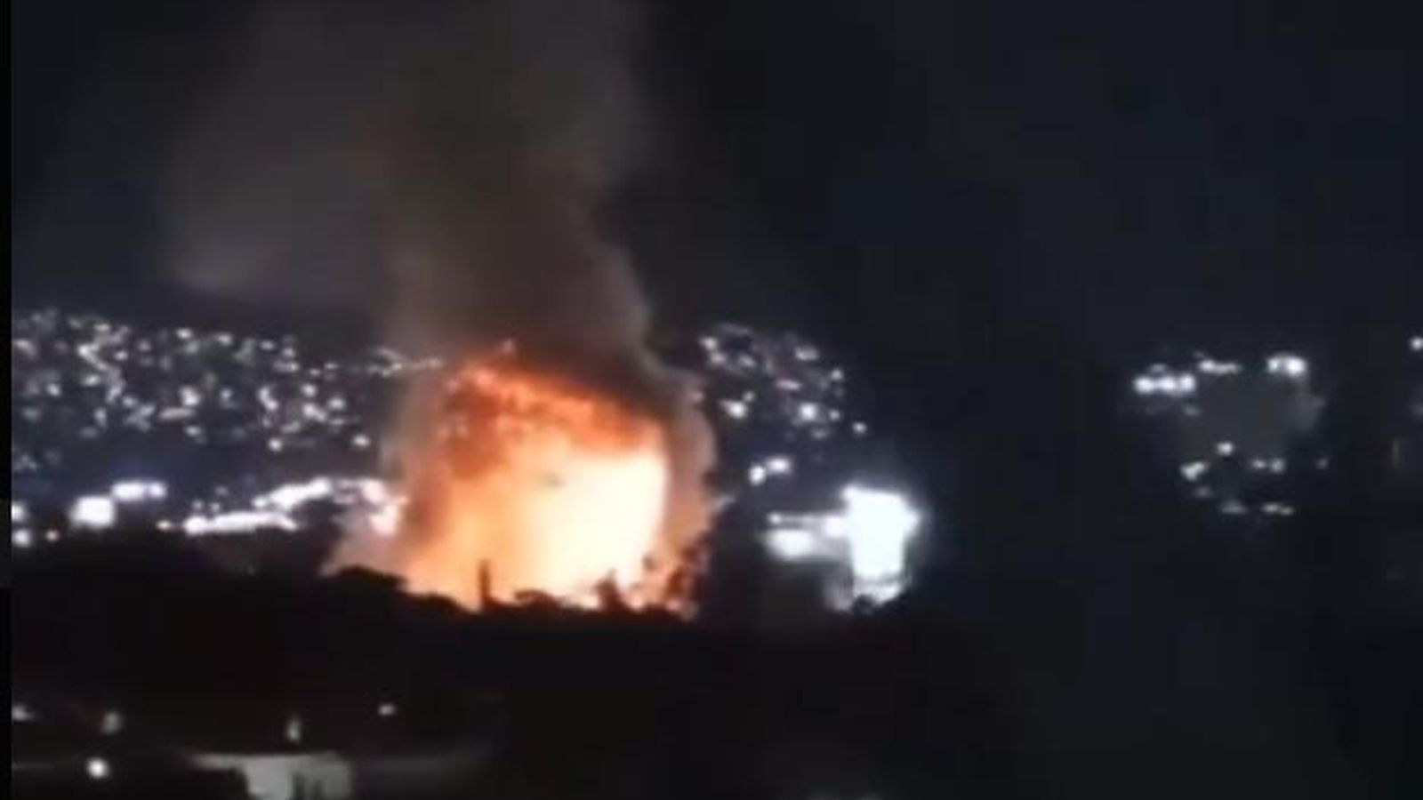 Una de las explosiones durante la operación de extracción de Maduro y su mujer.