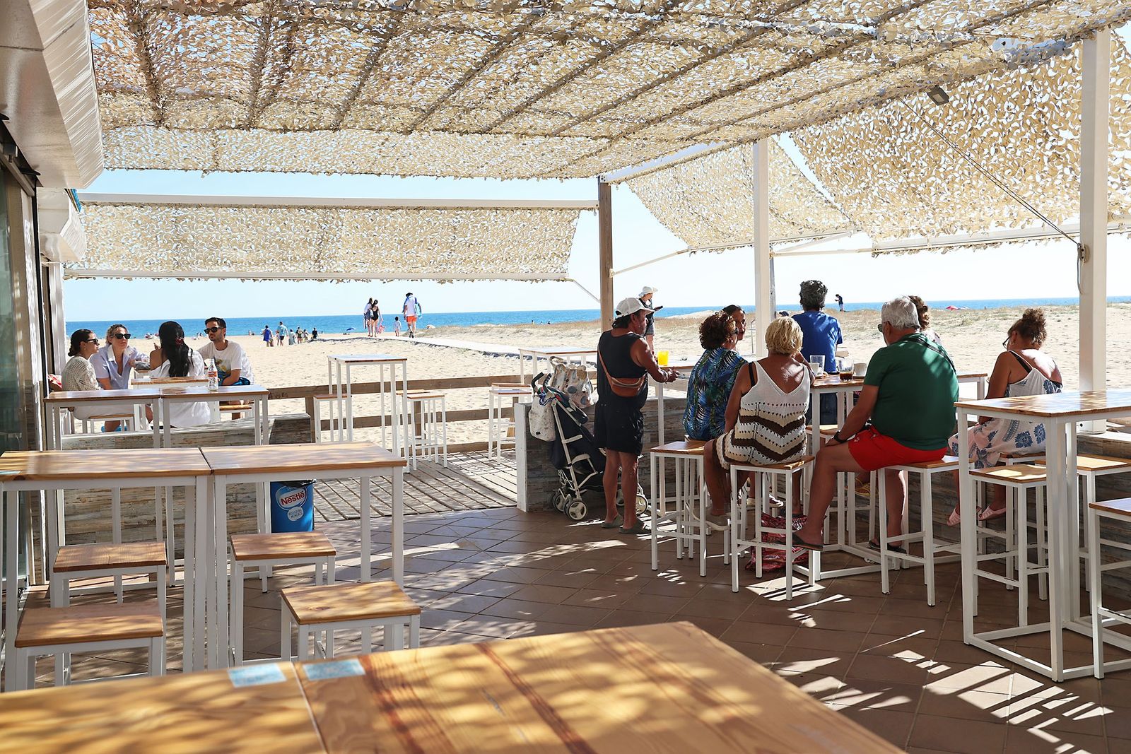 Dispone de una gran oferta de restauración y ocio | Restaurante Miramar