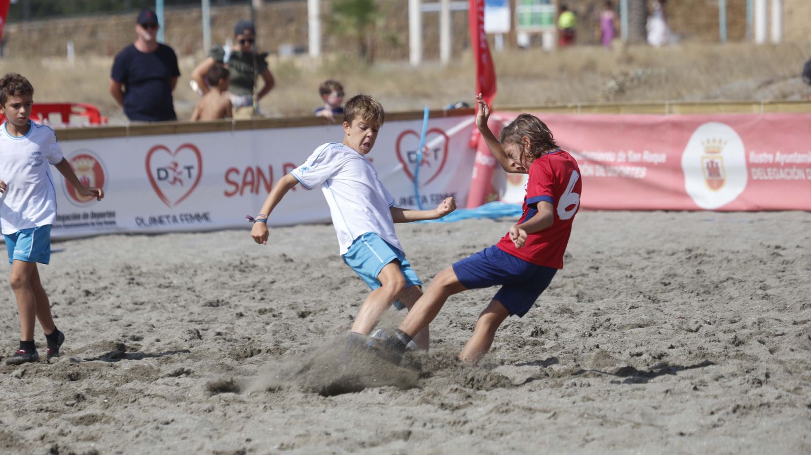 Las fotos del I Torneo de Fútbol Playa en Torreguadiaro