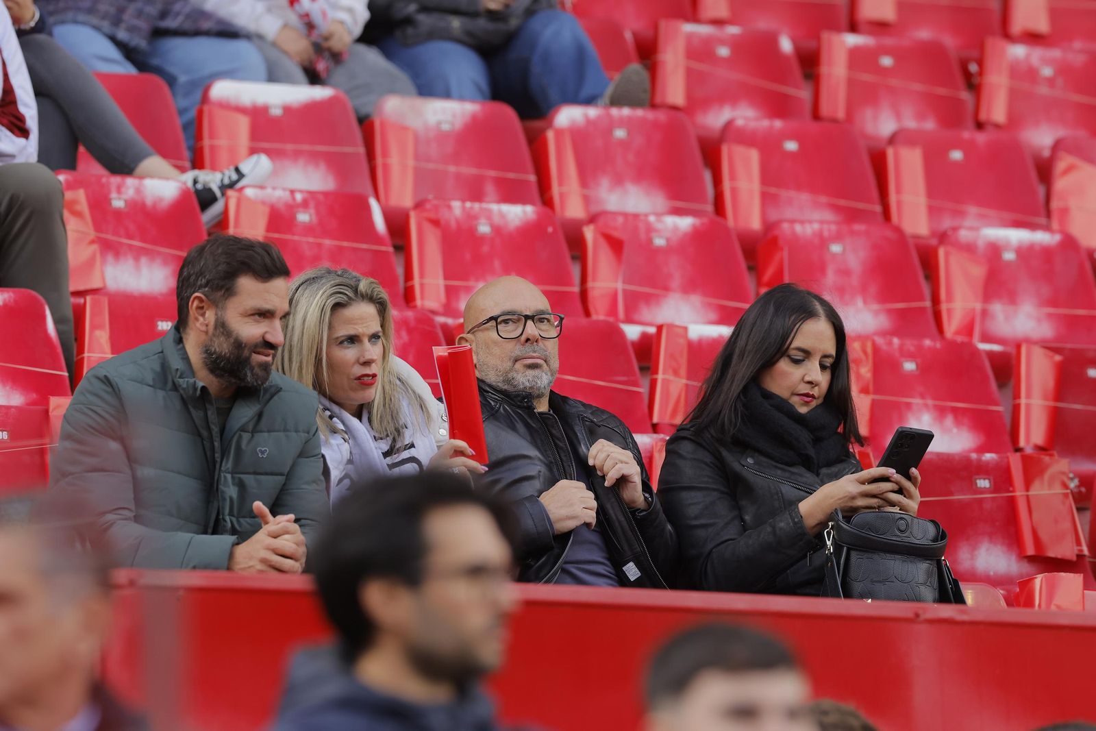 Búscate en las fotos del Sevilla -Betis