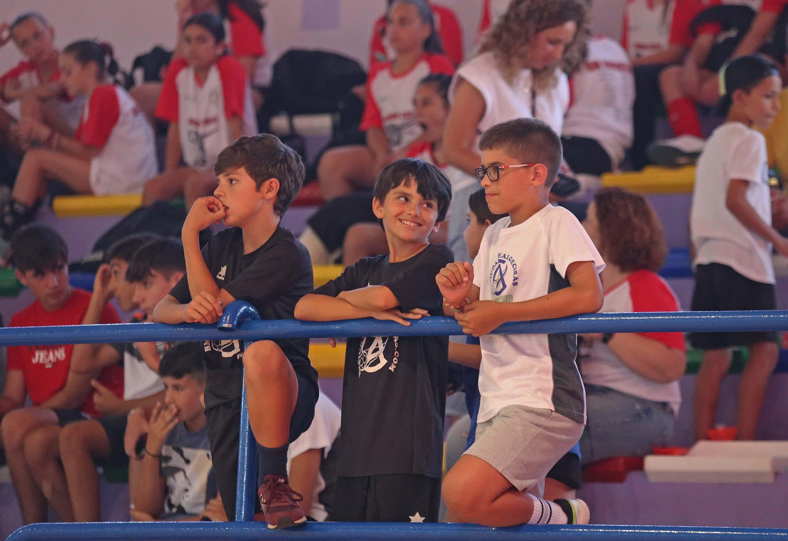 Fotos de la jornada inaugural del CADEBA alevín de balonmano en La Línea