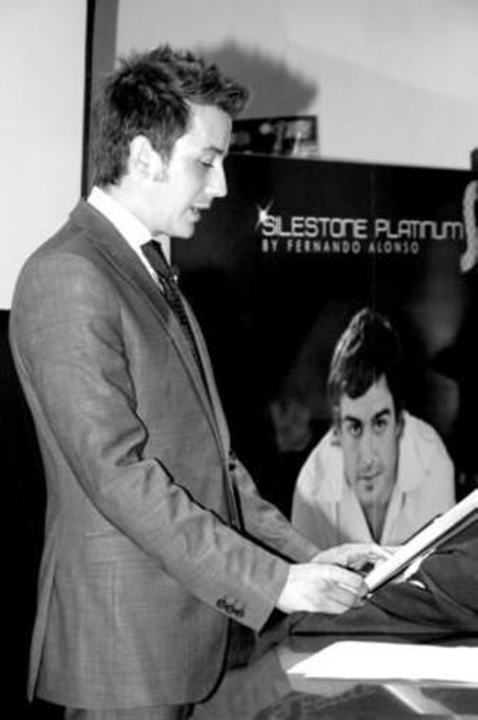 Eduardo Martínez-Cosentino durante la presentación en Argentina.