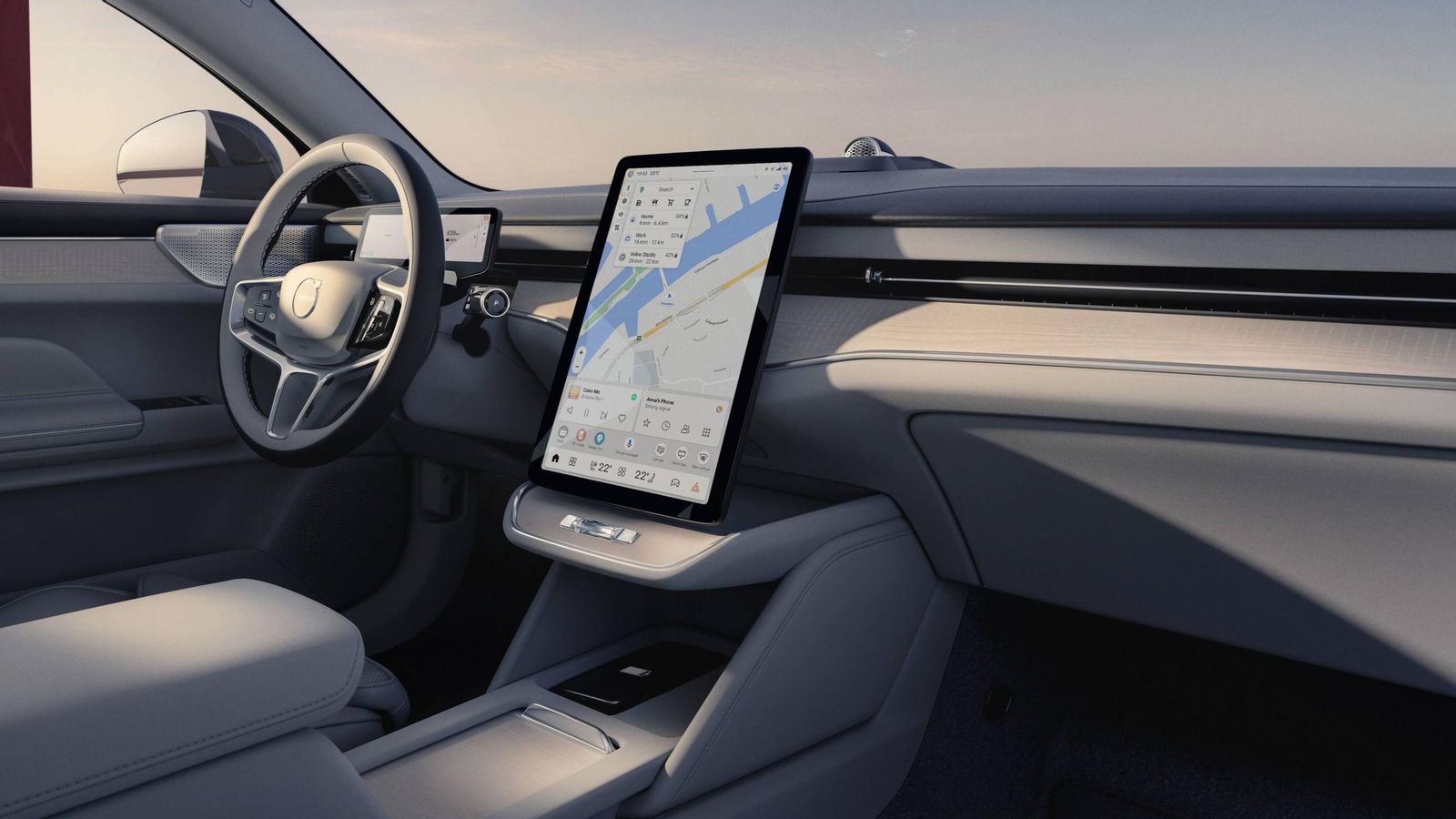 El sistema operativo del equipo de infoentretenimiento tiene a Google como socio proveedor de múltiples aplicaciones.