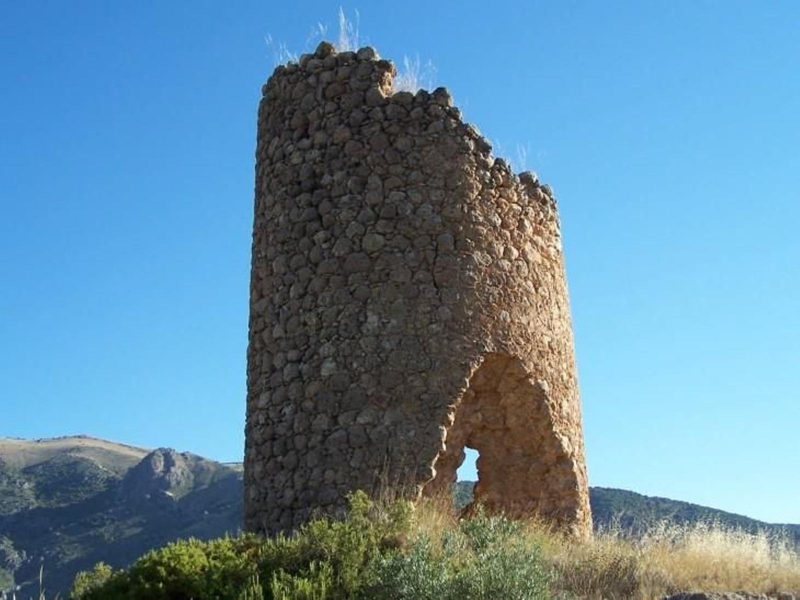 La Torre de la Dehesilla de Bélmez de la Moraleda de Jaén, en la Lista Roja por su mal estado.