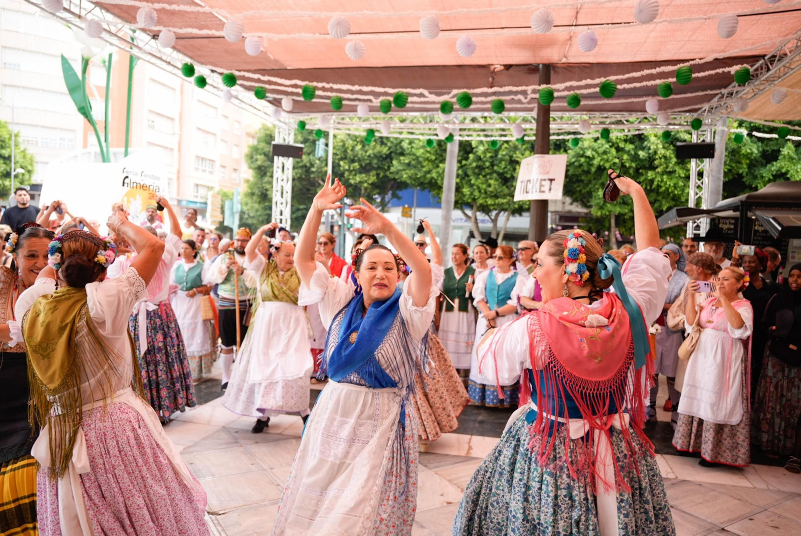 En imágenes: así es la indumentaria tradicional de Almería