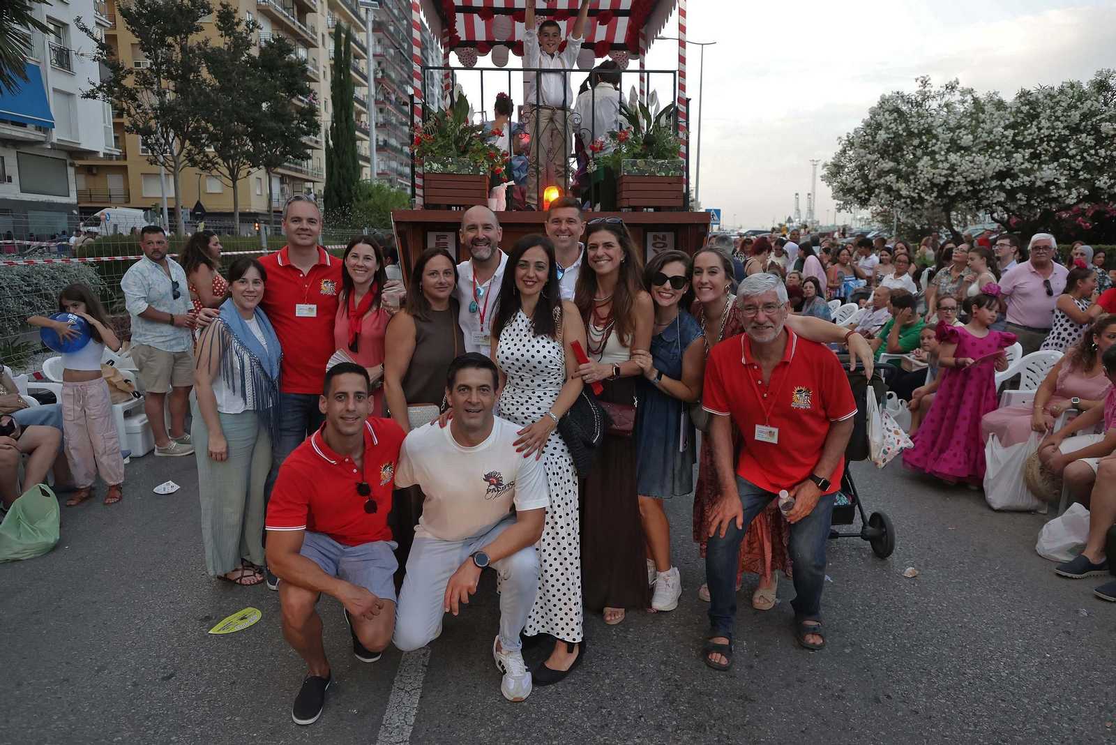 Búscate en las fotos de la cabalgata de la Feria Real de Algeciras 2025