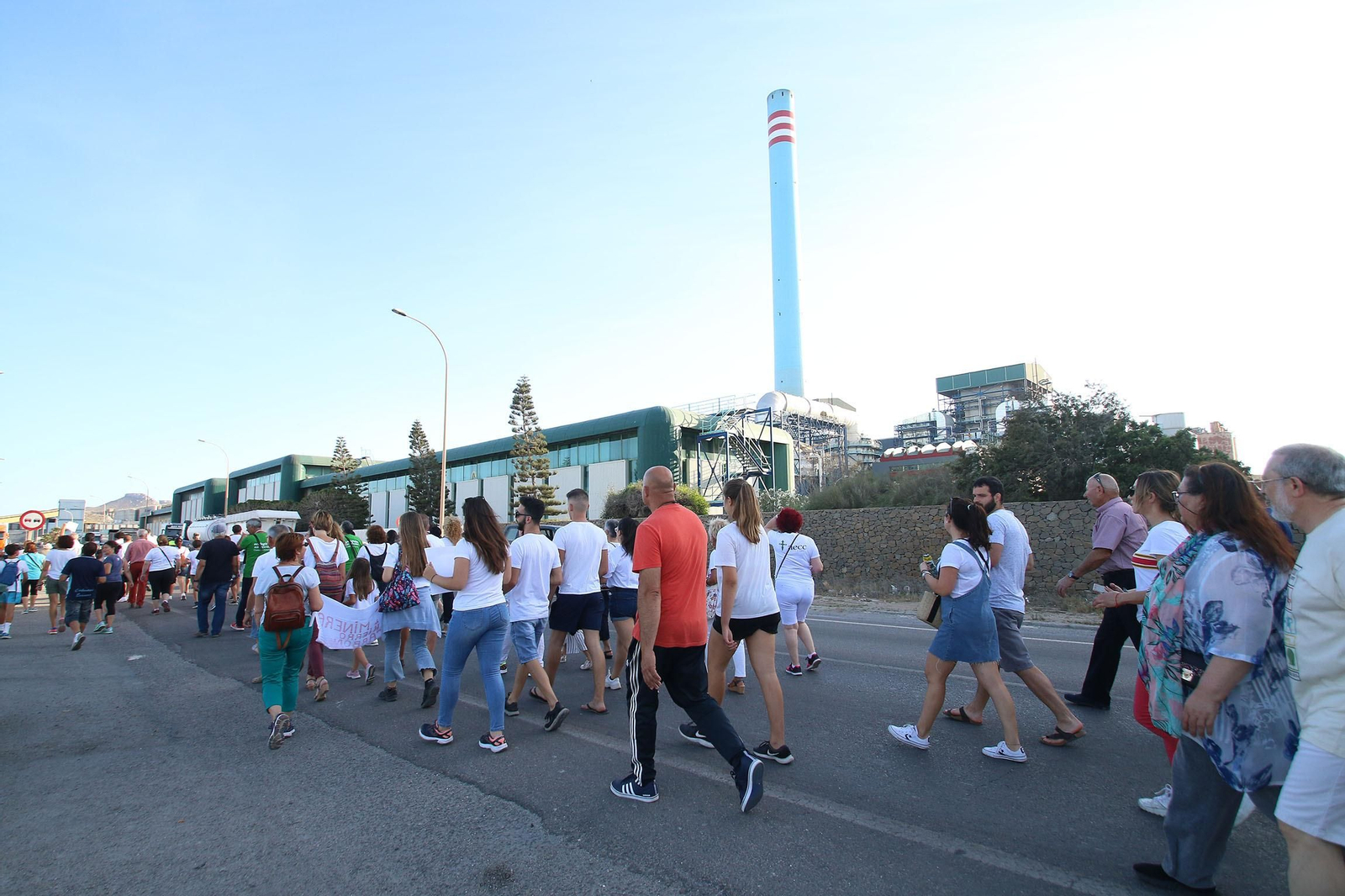 Fotogalería de la marcha contra la carga de mineral de hierro en Carboneras