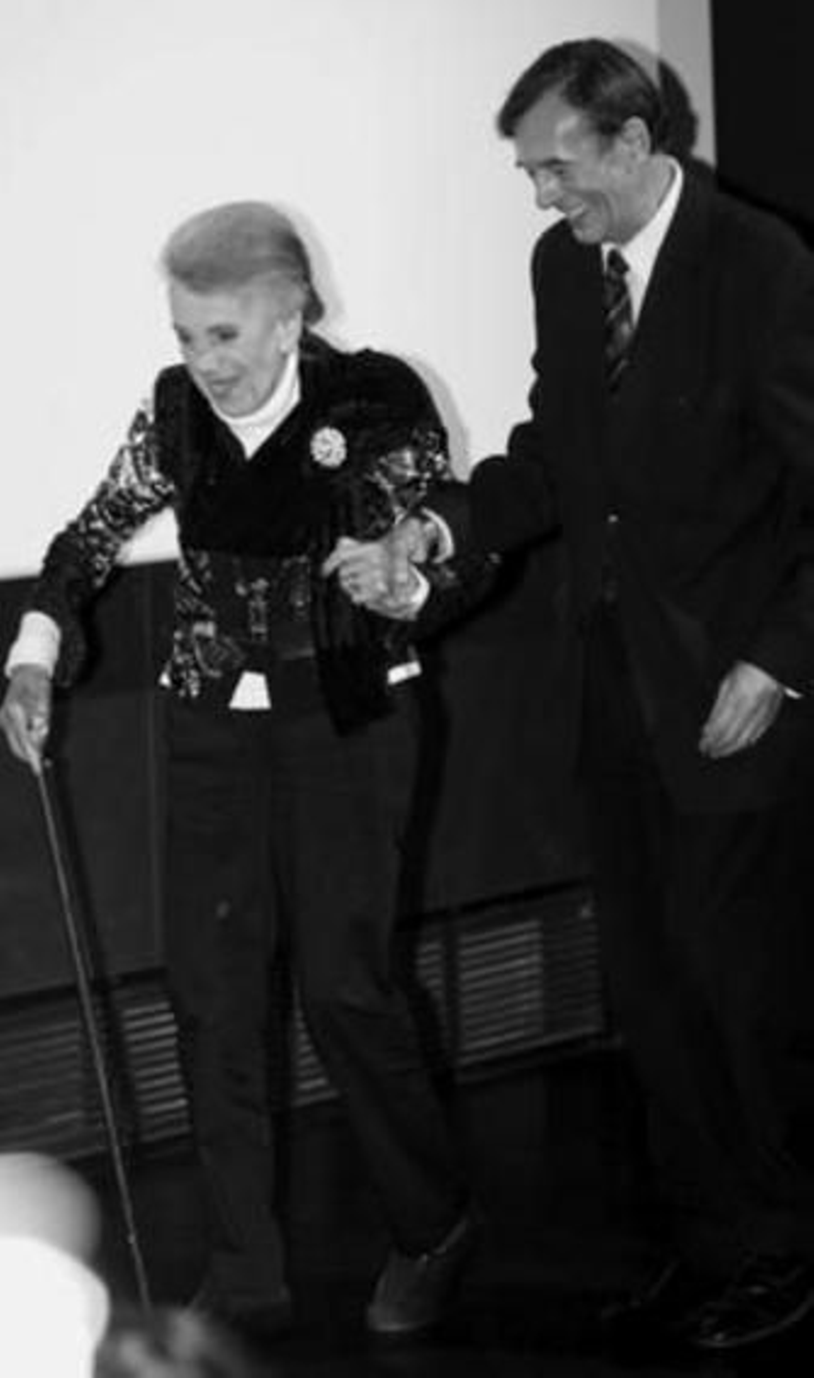 La actriz, junto a su hijo Tony, antes del homenaje.