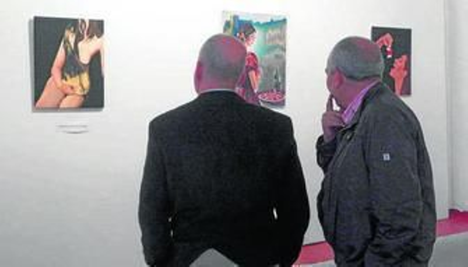 Carmen Márquez junto a Manuel Guerra, alcalde de Aracena, y José Fiscal, delegado del Gobierno andaluz.