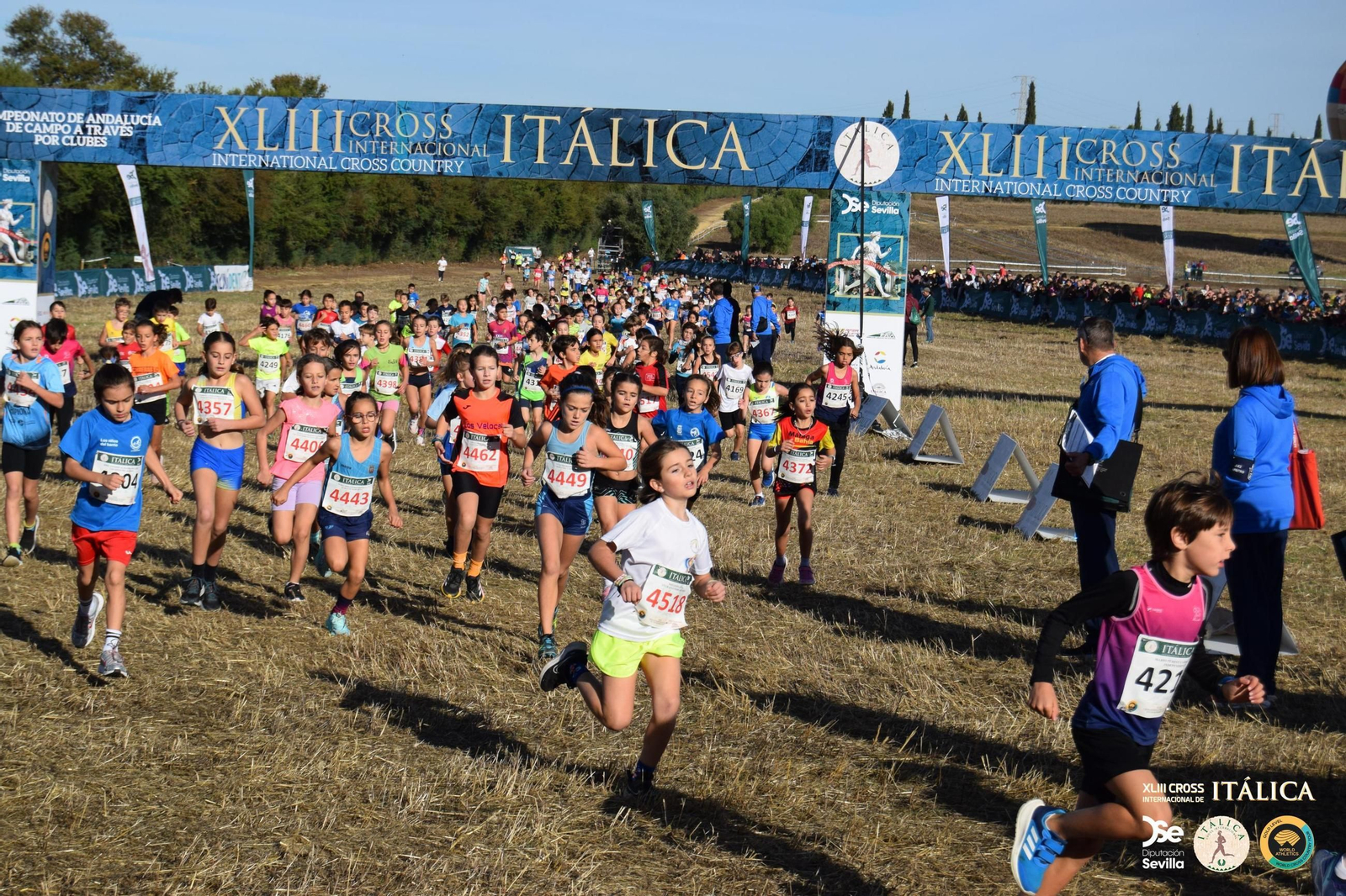 Búscate en las fotos del Cross de Itálica 2025 | 9