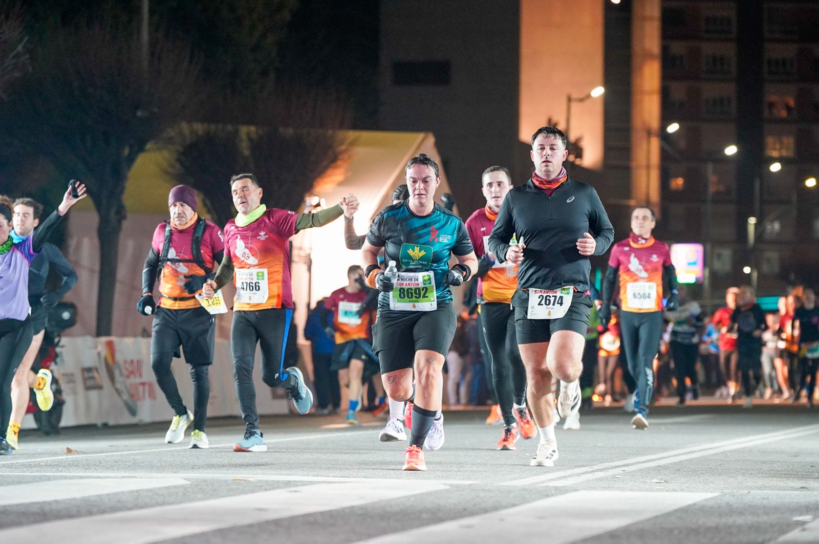 En imágenes: búscate en tu llegada a meta de la Carrera de San Antón 2026 (18)