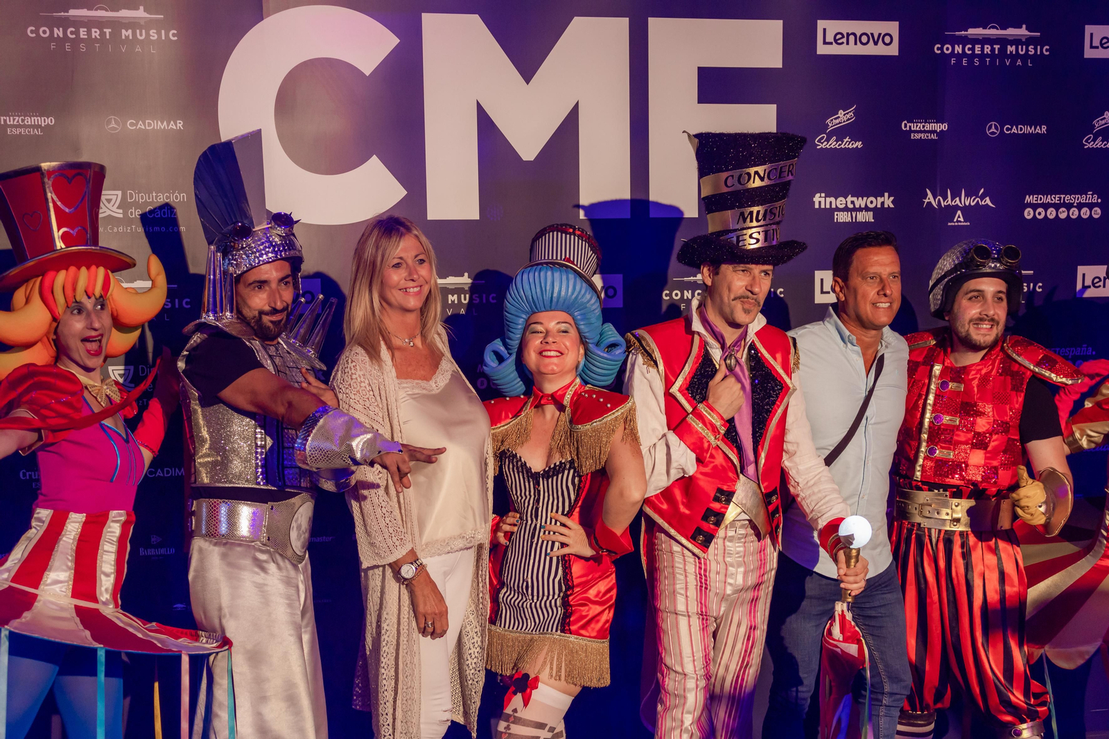 Búscate en el concierto de Raphael en el Concert Music