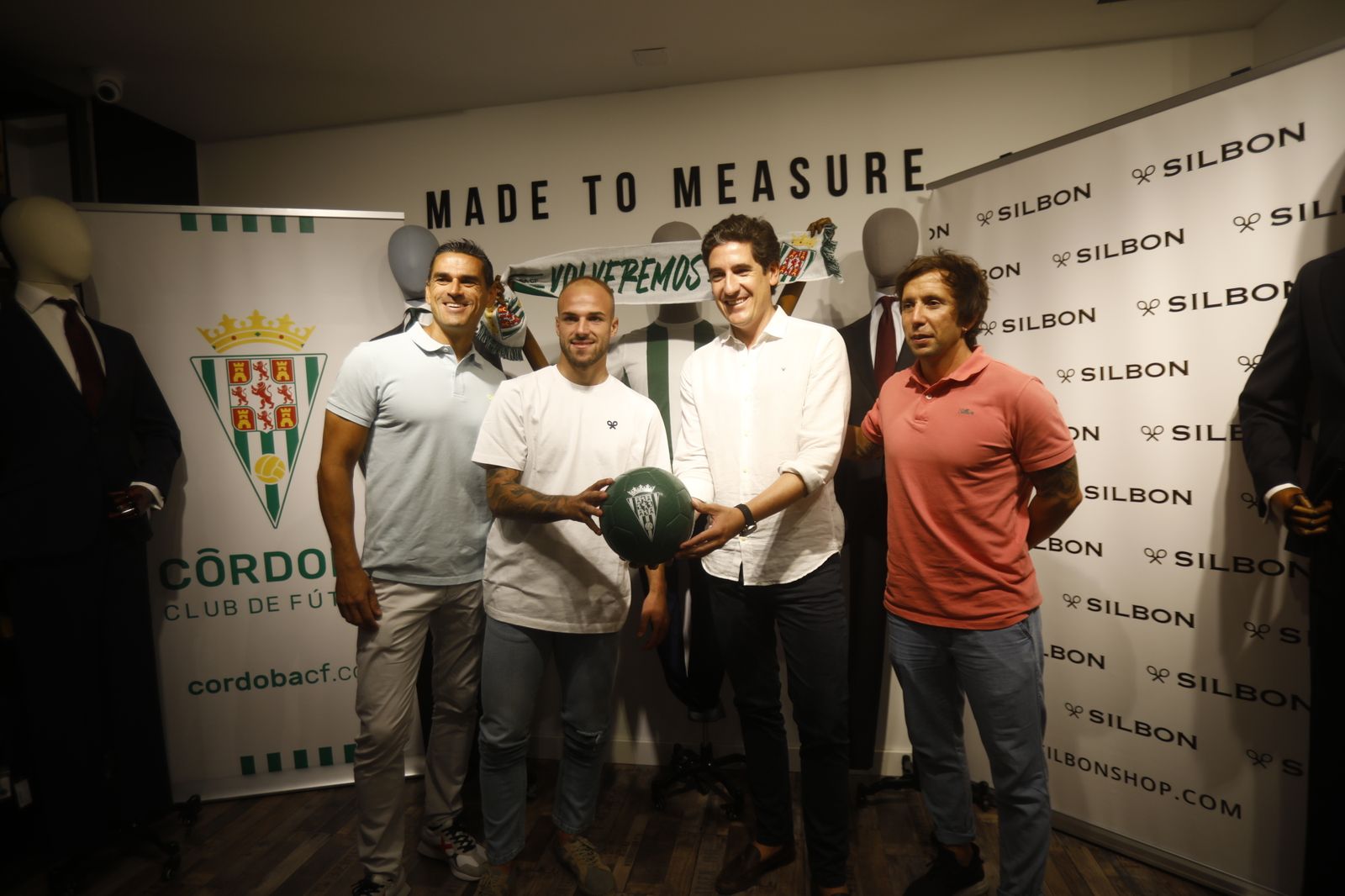 Las imágenes de la presentación de Sergio Benito con el Córdoba CF