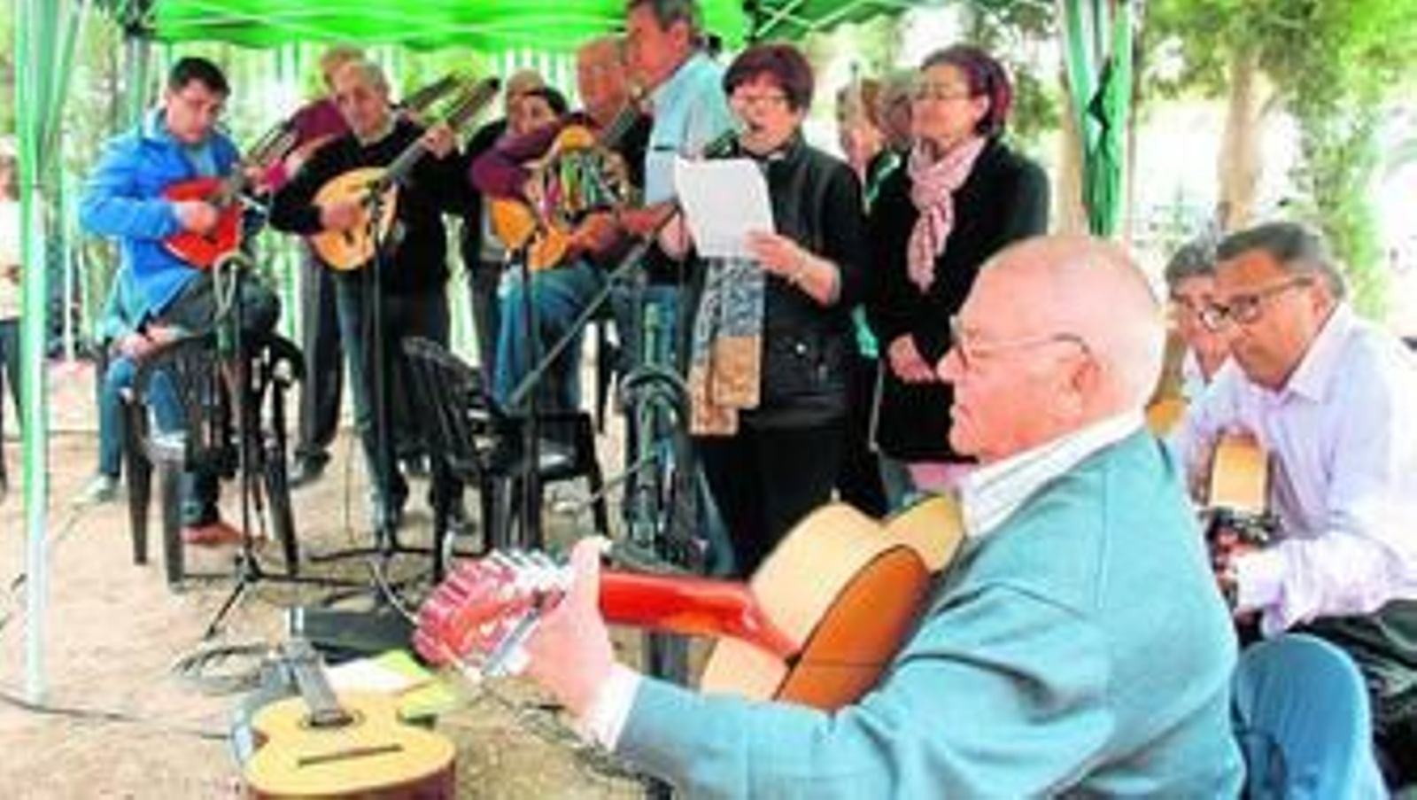 El Coro Rociero de Pulpí acompañó a la Virgen de Fátima en su romería.