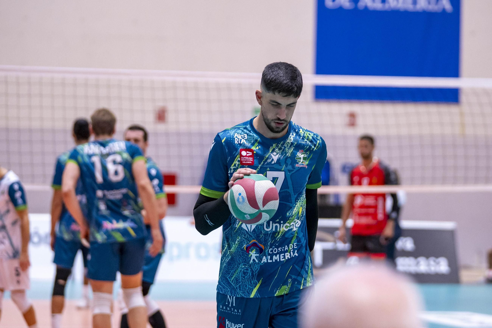 Las imágenes del partido de Superliga entre Unicaja Costa de Almería y Instercap Asisa Tarragona