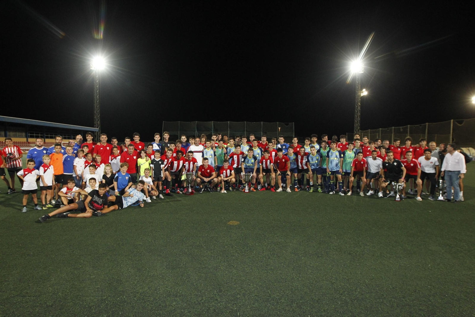 Las imágenes del VII Trofeo de Feria de Fútbol Juvenil 'I Memorial Juan Oncala'