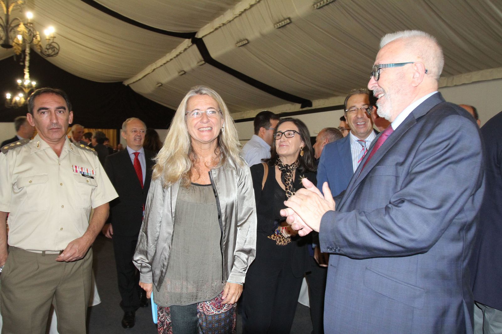Imágenes del Desayuno Informativo del Grupo Joly con Javier Targhetta