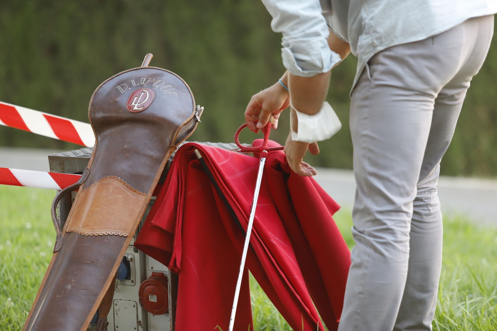 El diestro Daniel Luque lleva a cabo la 'Escuela de Toreo en las calles de Huelva'